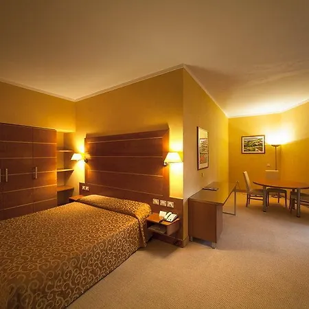 Otel Ibis Styles Bari 4*