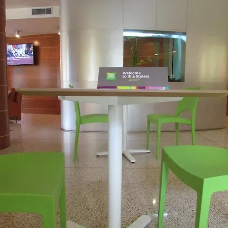 Otel Ibis Styles Bari 4*